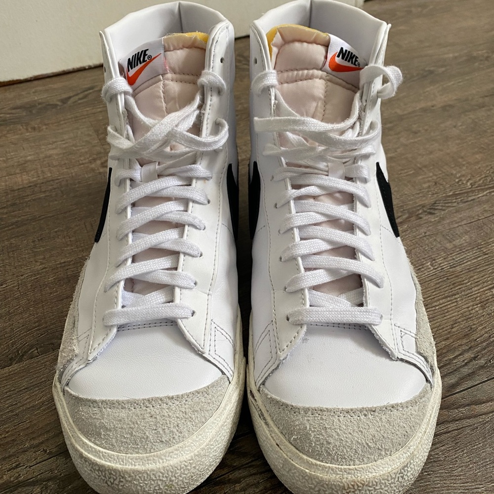 Nike blazers mid ‘77